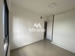 Apartamento Para Alugar com 3 quartos sendo 1 suíte no bairro Santa Mônica em Feira De Santana