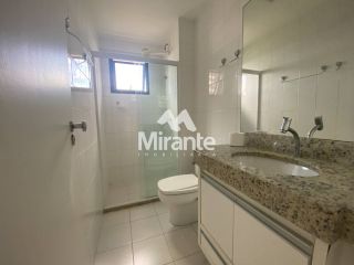 Apartamento Para Alugar com 3 quartos sendo 1 suíte no bairro Santa Mônica em Feira De Santana