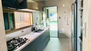 Apartamento Para Alugar com 3 quartos sendo 3 suítes no bairro Santa Mônica em Feira De Santana