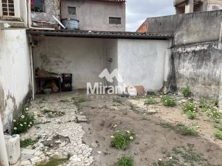 Casa Para Vender com 3 quartos no bairro Santa Mônica em Feira De Santana