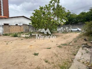 Casa Para Vender com 3 quartos no bairro Santa Mônica em Feira De Santana