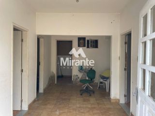 Casa Para Vender com 3 quartos no bairro Santa Mônica em Feira De Santana