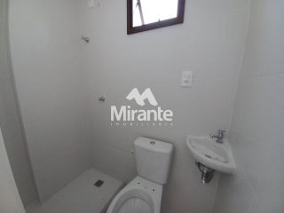 Apartamento Para Vender com 3 quartos sendo 3 suítes no bairro Santa Mônica em Feira De Santana