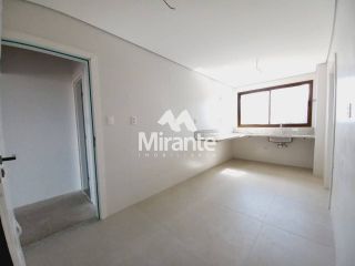 Apartamento Para Vender com 3 quartos sendo 3 suítes no bairro Santa Mônica em Feira De Santana