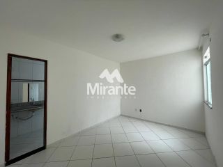 Casa Para Alugar com 3 quartos sendo 1 suíte no bairro Mangabeira em Feira De Santana