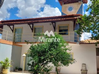 Casa Para Alugar com 3 quartos sendo 2 suítes no bairro Santa Mônica em Feira De Santana