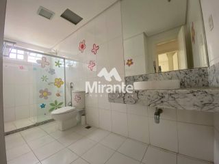 Casa de Condomínio Para Vender com 3 quartos sendo 1 suíte no bairro Santa Mônica em Feira De Santana