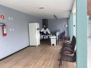 Casa de Condomínio Para Vender com 3 quartos sendo 1 suíte no bairro Santa Mônica em Feira De Santana