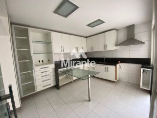 Casa de Condomínio Para Vender com 3 quartos sendo 1 suíte no bairro Santa Mônica em Feira De Santana