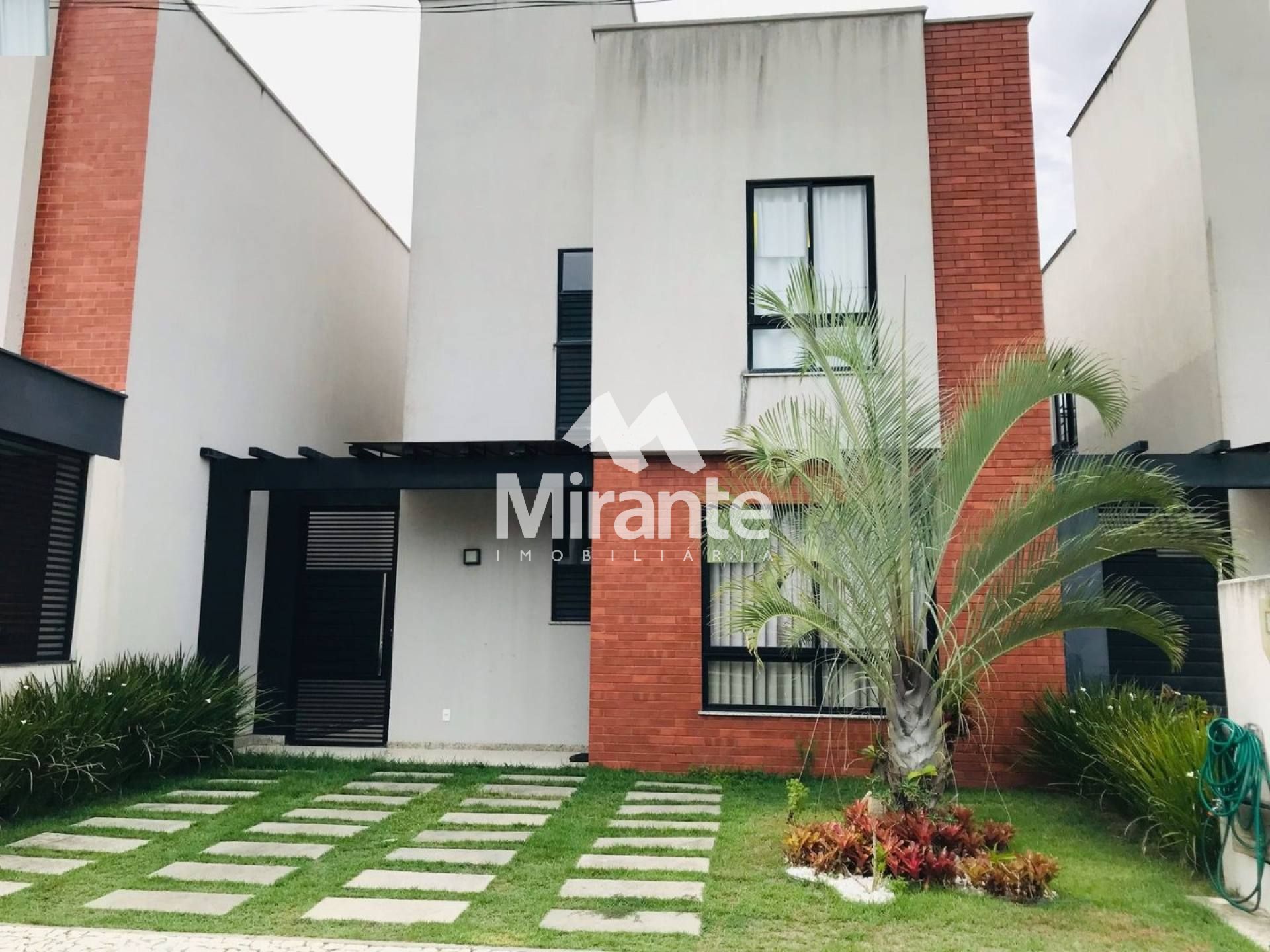 Casa de Condomínio Para Vender com 3 quartos sendo 3 suítes no bairro Sim em Feira De Santana