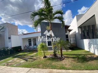 Casa de Condomínio Para Vender com 3 quartos sendo 1 suíte no bairro Sim em Feira De Santana
