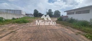 Lote / Terreno de Bairro Para Alugar no bairro Mangabeira em Feira De Santana