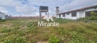 Lote / Terreno de Bairro Para Alugar no bairro Mangabeira em Feira De Santana
