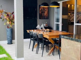 Casa de Condomínio Para Vender com 3 quartos 3 sendo suítes no bairro Chaparral em Feira De Santana