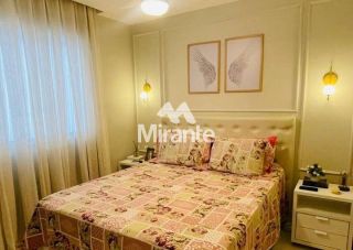 Casa de Condomínio Para Vender com 3 quartos 3 sendo suítes no bairro Chaparral em Feira De Santana