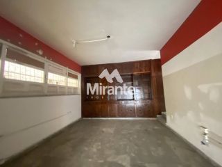 Casa Para Vender com 8 quartos no bairro Centro em Feira De Santana