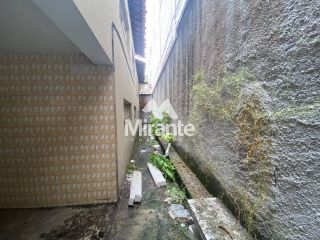 Casa Para Vender com 8 quartos no bairro Centro em Feira De Santana