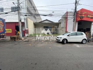 Casa Para Vender com 8 quartos no bairro Centro em Feira De Santana