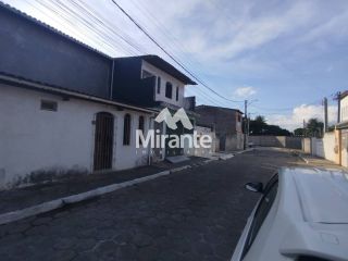 Casa Para Vender com 3 quartos sendo 2 suítes no bairro Feira VI em Feira De Santana