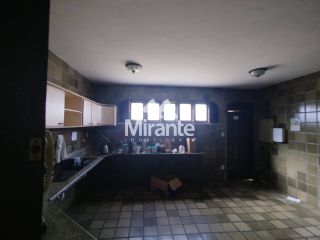 Casa Para Alugar com 6 quartos sendo 1 suítes no bairro Santa Mônica em Feira De Santana