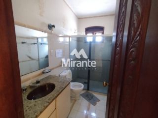 Casa Para Alugar com 6 quartos sendo 1 suítes no bairro Santa Mônica em Feira De Santana