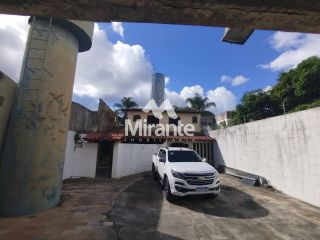Casa Para Alugar com 6 quartos sendo 1 suítes no bairro Santa Mônica em Feira De Santana