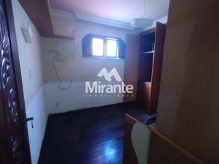 Casa Para Alugar com 6 quartos sendo 1 suítes no bairro Santa Mônica em Feira De Santana