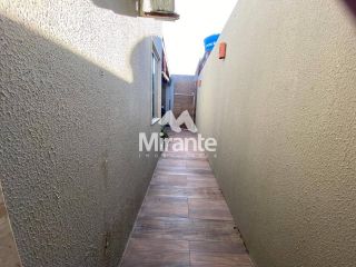 Casa de Condomínio Para Vender com 3 quartos sendo 1 suíte no bairro Sim em Feira De Santana