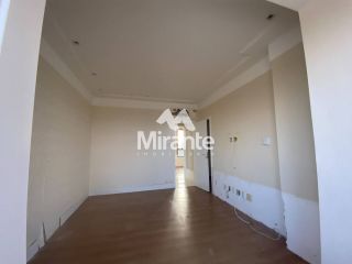 Apartamento Para Vender com 4 quartos sendo 4 suítes no bairro Santa Mônica em Feira De Santana