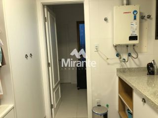 Apartamento Para Vender com 3 quartos sendo 3 suítes no bairro Santa Mônica em Feira De Santana