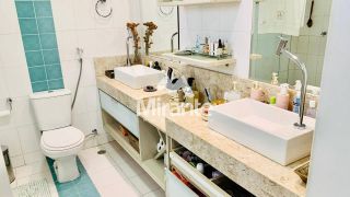 Casa de Condomínio Para Vender com 3 quartos sendo 3 suítes no bairro Santa Mônica em Feira De Santana