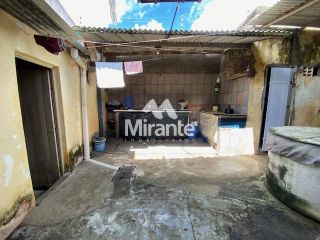 Casa Para Vender com 3 quartos no bairro Queimadinha em Feira De Santana