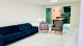 Casa de Condomínio Para Vender com 3 quartos sendo 3 suítes no bairro Santa Mônica em Feira De Santana