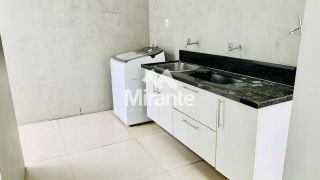 Casa de Condomínio Para Vender com 3 quartos sendo 3 suítes no bairro Santa Mônica em Feira De Santana