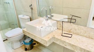 Casa de Condomínio Para Vender com 3 quartos sendo 3 suítes no bairro Santa Mônica em Feira De Santana