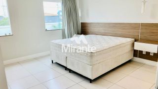 Casa de Condomínio Para Vender com 3 quartos sendo 3 suítes no bairro Santa Mônica em Feira De Santana