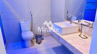 Casa de Condomínio Para Vender com 3 quartos sendo 3 suítes no bairro Santa Mônica em Feira De Santana