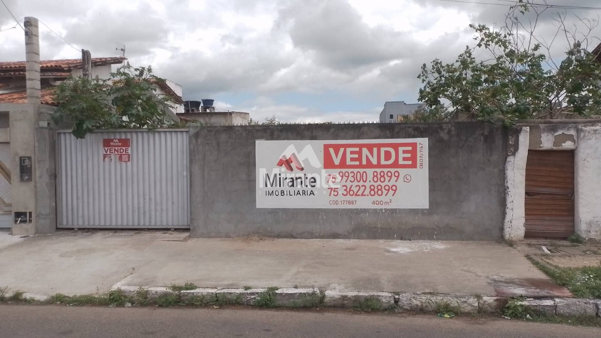 Lote / Terreno de Bairro Para Vender no bairro Jardim Cruzeiro em Feira De Santana