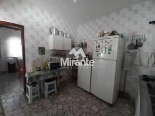 Casa Para Vender com 4 quartos no bairro Centro em Feira De Santana