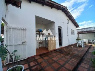 Casa Para Vender com 4 quartos no bairro Centro em Feira De Santana