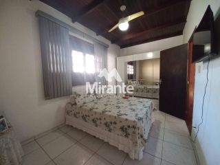 Casa Para Vender com 4 quartos no bairro Centro em Feira De Santana