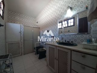 Casa Para Vender com 4 quartos no bairro Centro em Feira De Santana