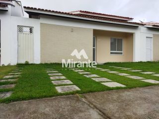 Casa de Condomínio Para Alugar com 2 quartos sendo 1 suíte no bairro Santo Antônio dos Prazeres em Feira De Santana