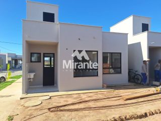 Casa de Condomínio Para Vender com 3 quartos 1 suíte no bairro Papagaio em Feira De Santana