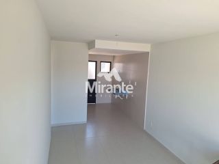 Casa de Condomínio Para Vender com 3 quartos 1 suíte no bairro Papagaio em Feira De Santana