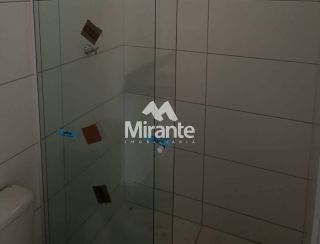 Casa de Condomínio Para Alugar com 3 quartos sendo 1 suítes no bairro Registro em Feira De Santana