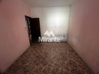 Casa Para Aluguel com 6 quartos sendo 1 suíte no bairro Sobradinho em Feira De Santana