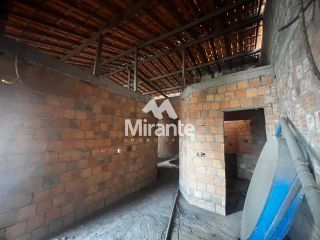 Casa Para Aluguel com 6 quartos sendo 1 suíte no bairro Sobradinho em Feira De Santana