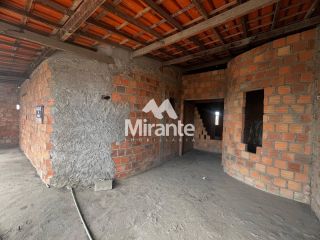 Casa Para Aluguel com 6 quartos sendo 1 suíte no bairro Sobradinho em Feira De Santana