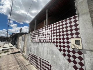 Casa Para Aluguel com 6 quartos sendo 1 suíte no bairro Sobradinho em Feira De Santana